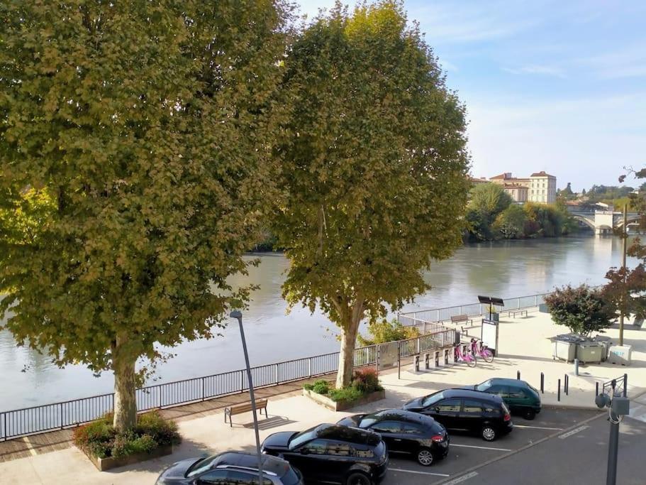 L'Isere Depuis Les Quais Romanais Роман-сюр-Изер Экстерьер фото